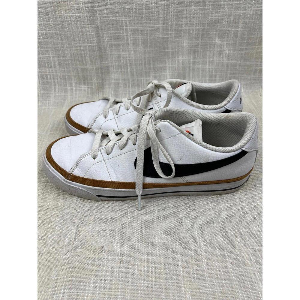 Nike Men's White Sneakers with Black Swoosh and Brown Trim Size 8.5